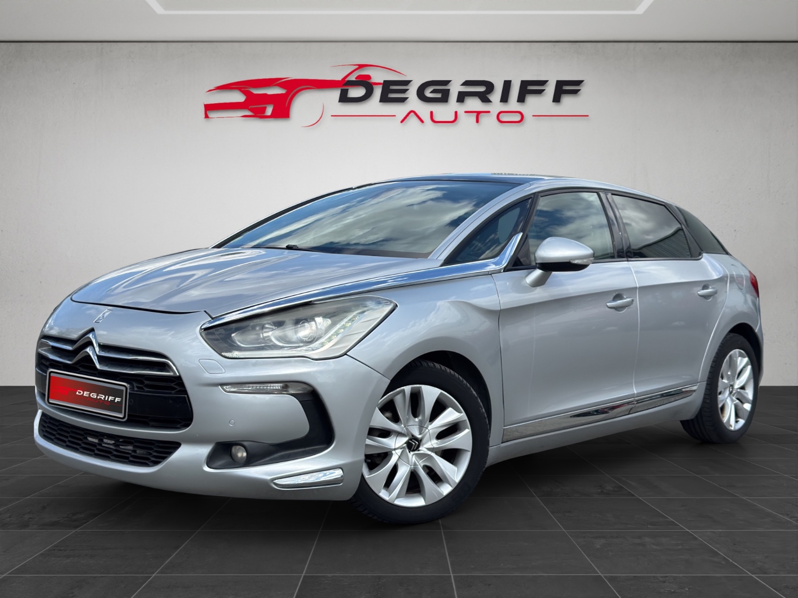CITROEN DS5 EXECUTIVE -HDi 110 Executive BMP6