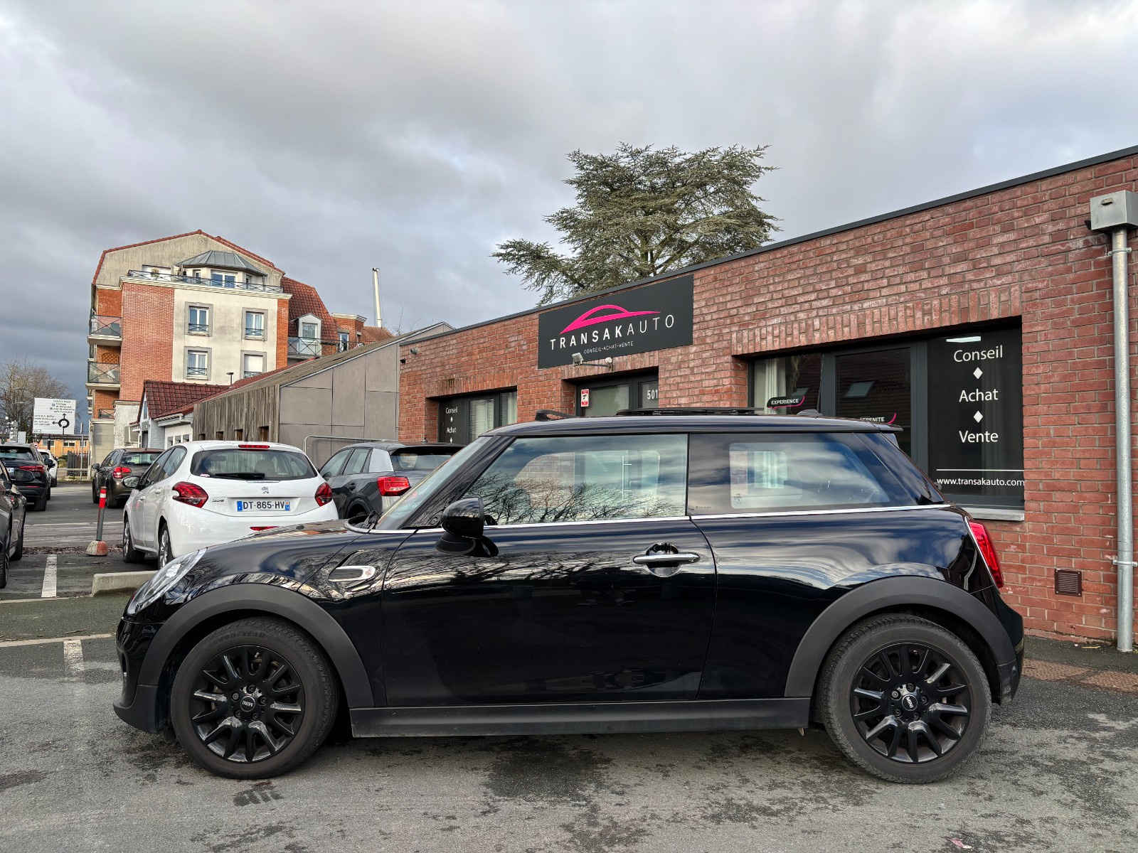 Mini HATCH 3 PORTES LCI 2018 occasion — photo 2