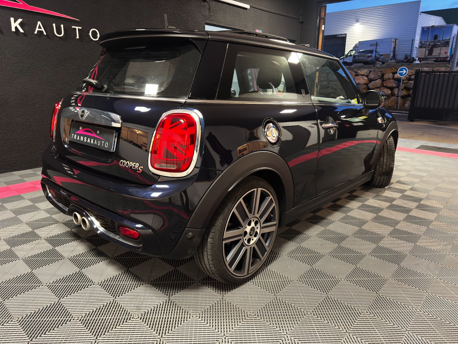 Mini HATCH 3 PORTES LCI 2021 occasion — photo 2