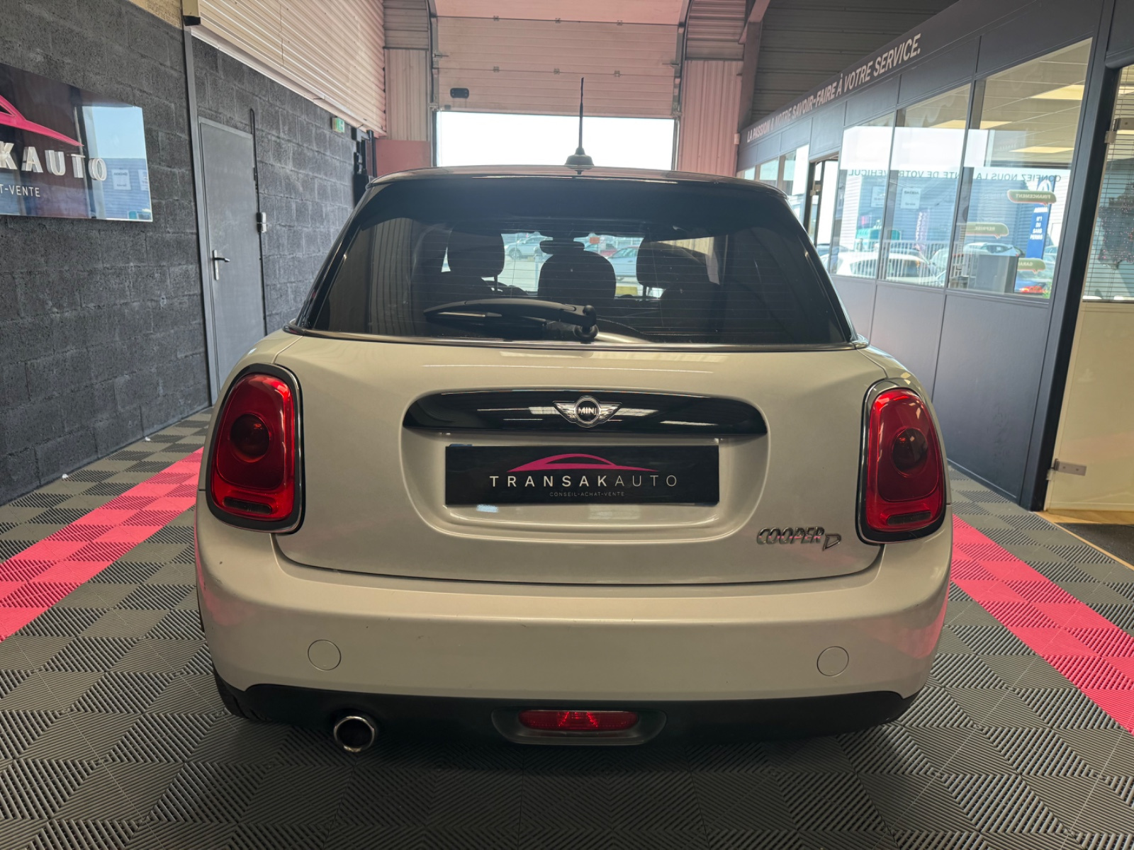 Mini HATCH 5 PORTES 2017 occasion — photo 3