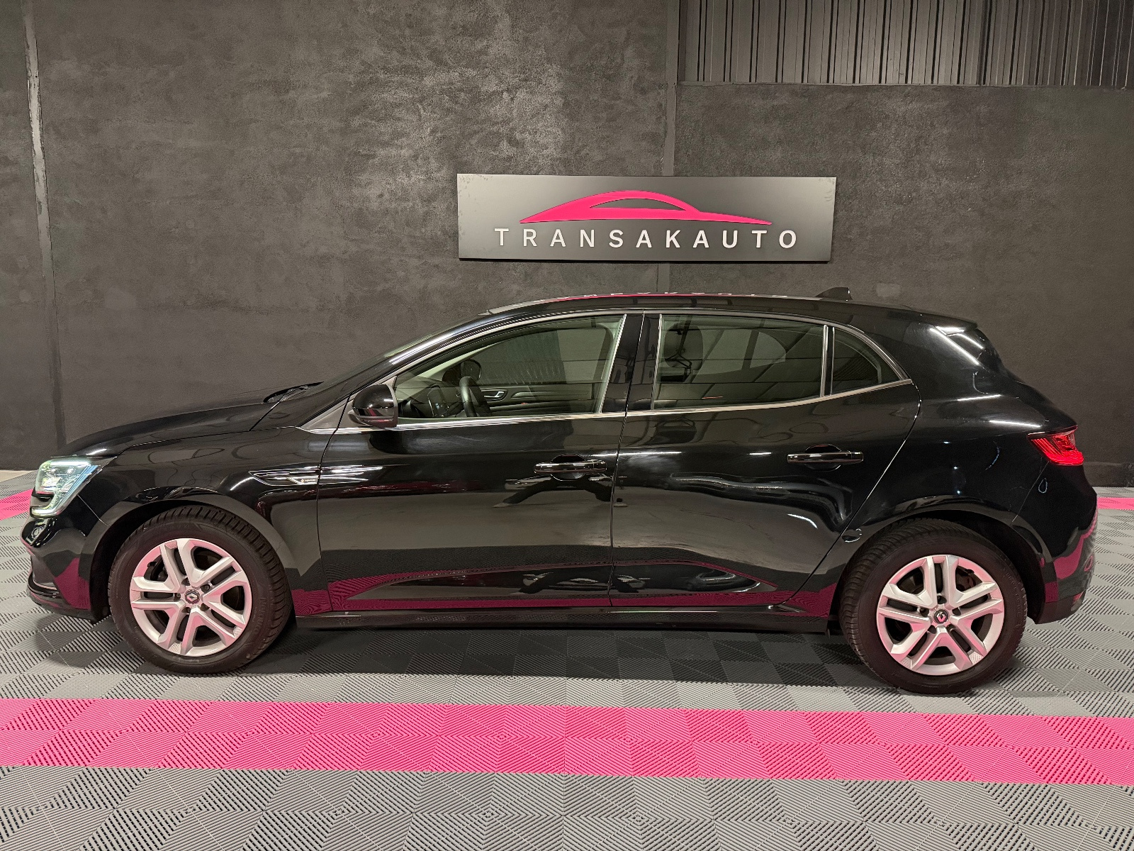 Renault MEGANE IV BERLINE 2019 occasion — photo 2